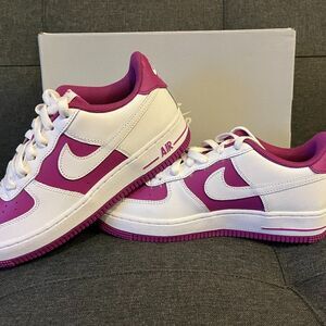 Nike Air Force 1 Fuchsia Pink / White Size 7 Women / 5.5 Men | Brand New